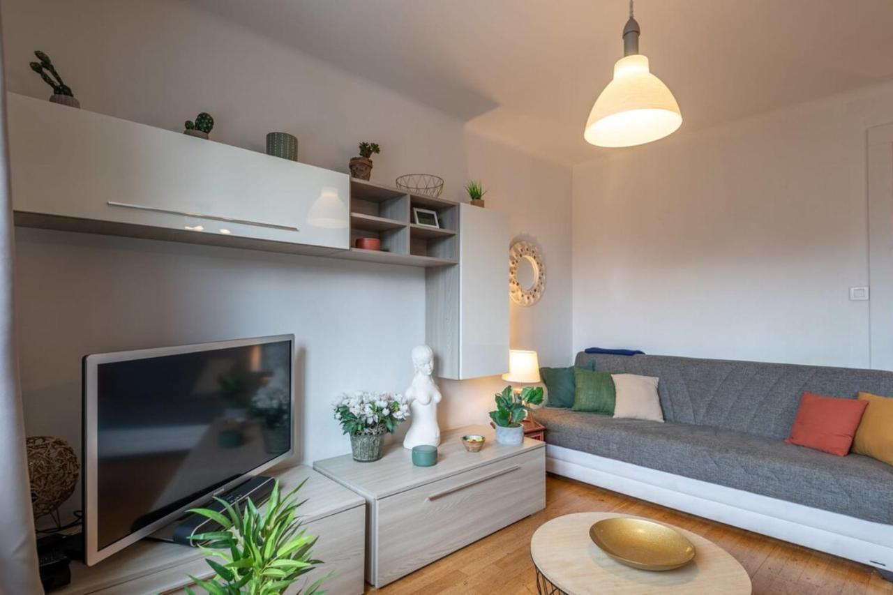 Apartamento Petit Port Furnished Flat Annecy Exterior foto